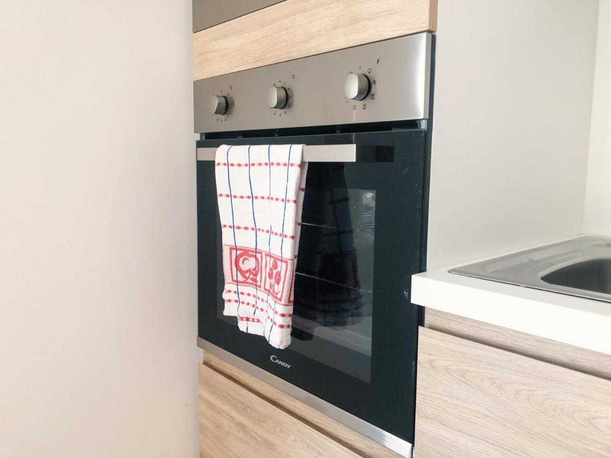 "La Casa Di Ale" Modern Suite Mondragone Luaran gambar